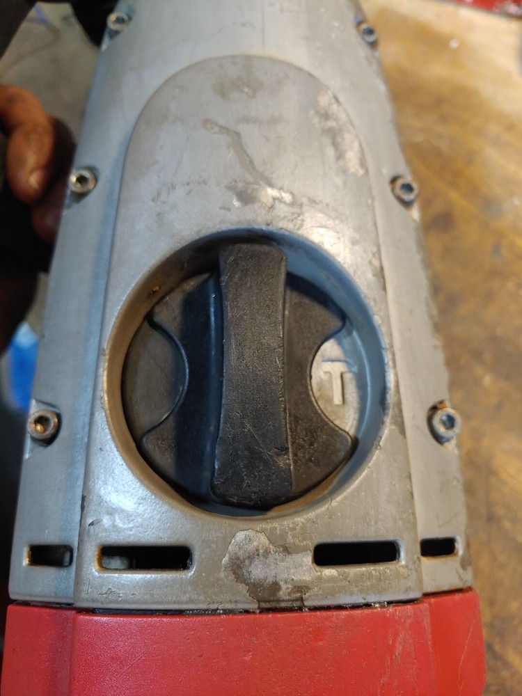 Milwaukee Corded SDS-Max Demolition Hammer
