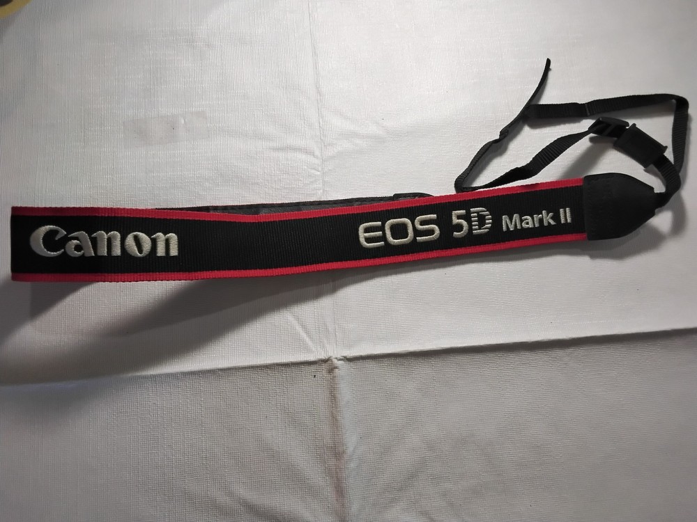 Canon EOS 5D mark I1 camera shoulder strap - Genuine
