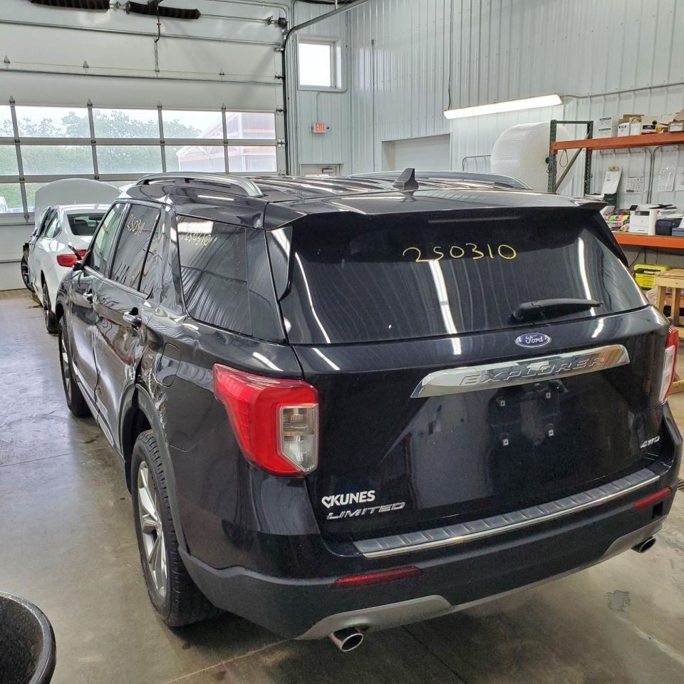 Camera/Projector Camera Windshield Mounted Fits 20-23 EXPLORER 1094018