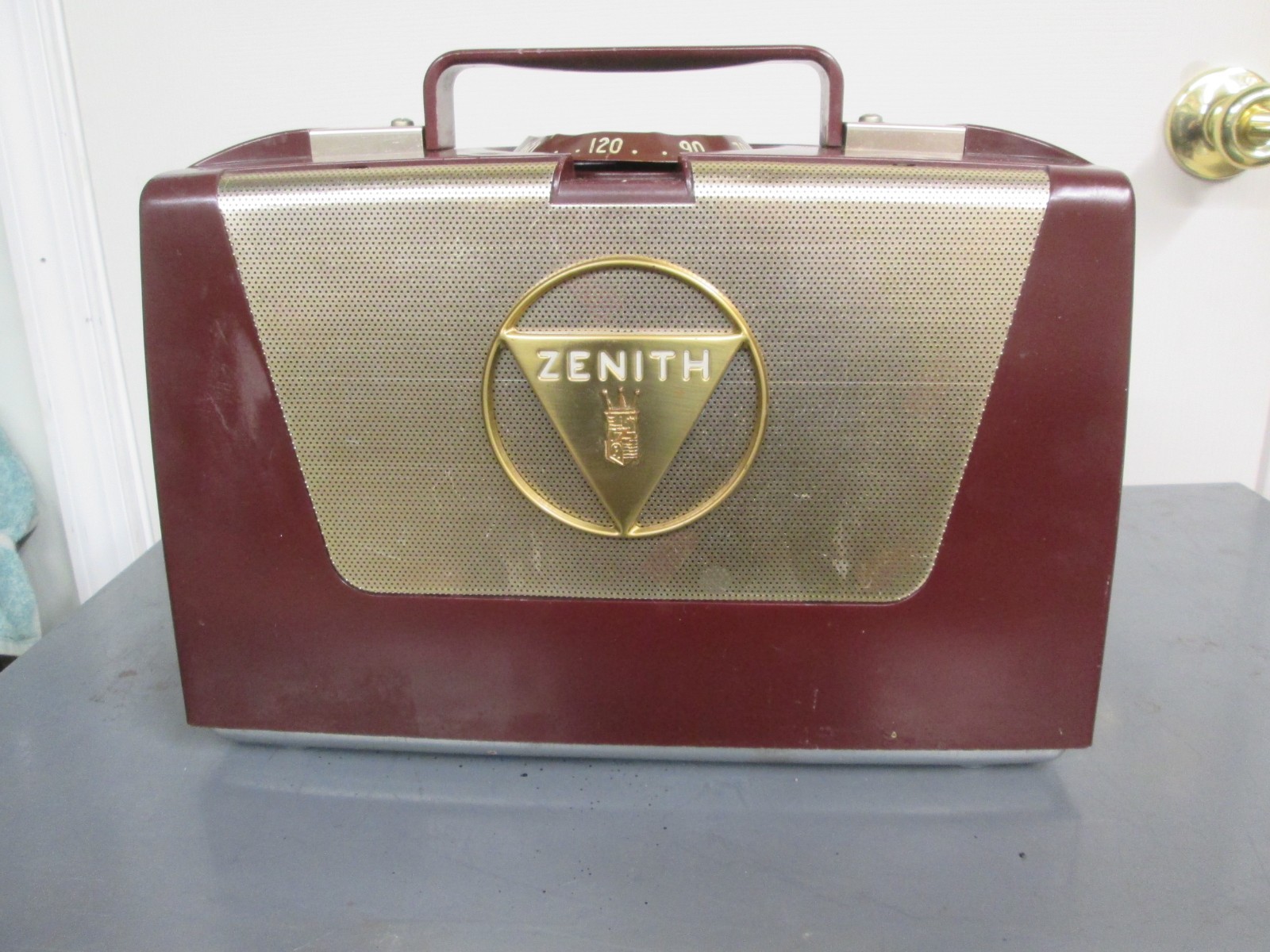 1953 Zenith Radio Model L505
