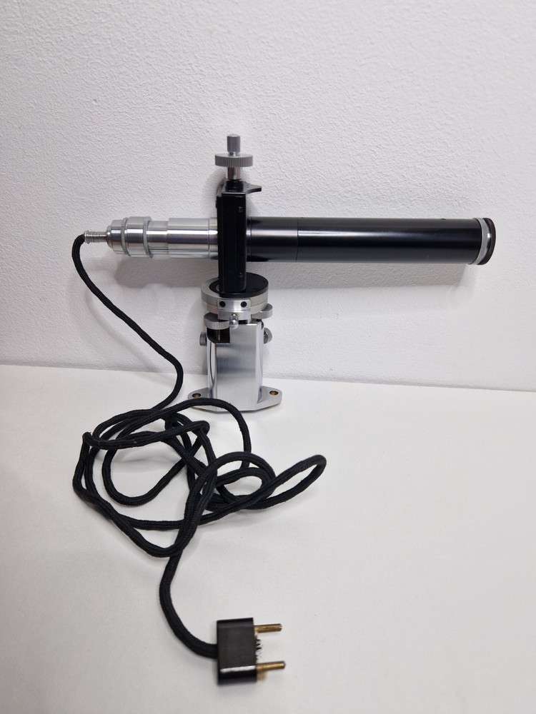 Leitz Wetzlar calibration setting device for dillatometer.