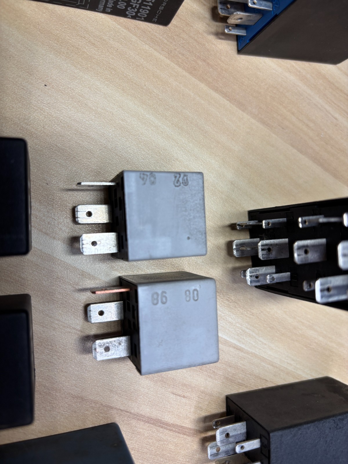996 911 986 Boxster Miscellaneous Porsche Electrical Relays