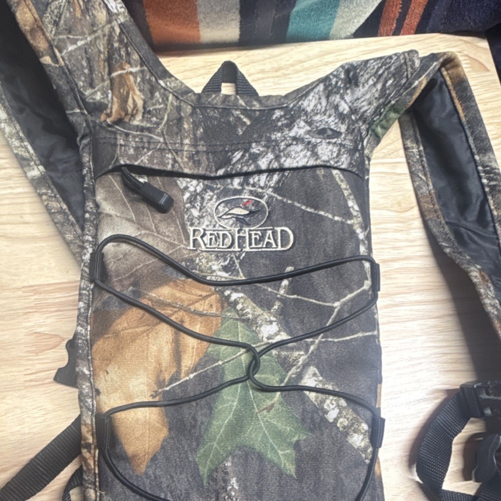 RedHead Camouflage Hydration Pack Hunting Backpack Adjustable Straps Padded Back