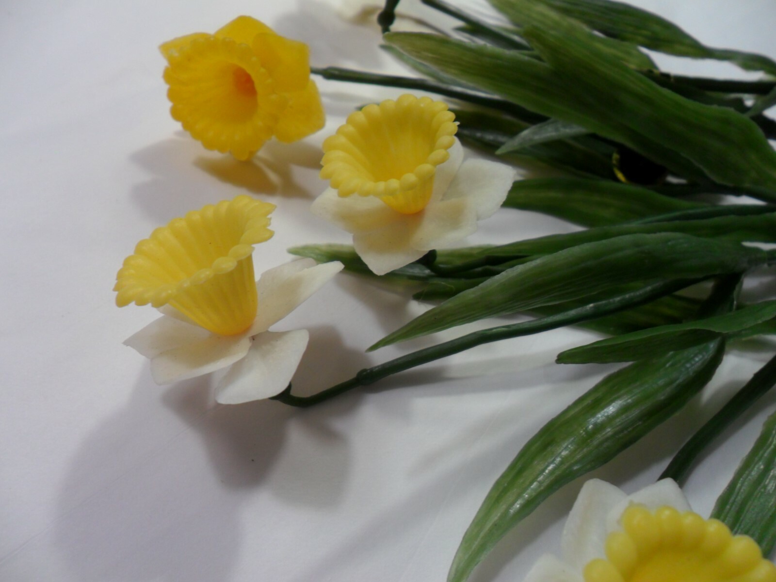 Vintage Plastic Small Daffodils Flowers ~ Hong Kong