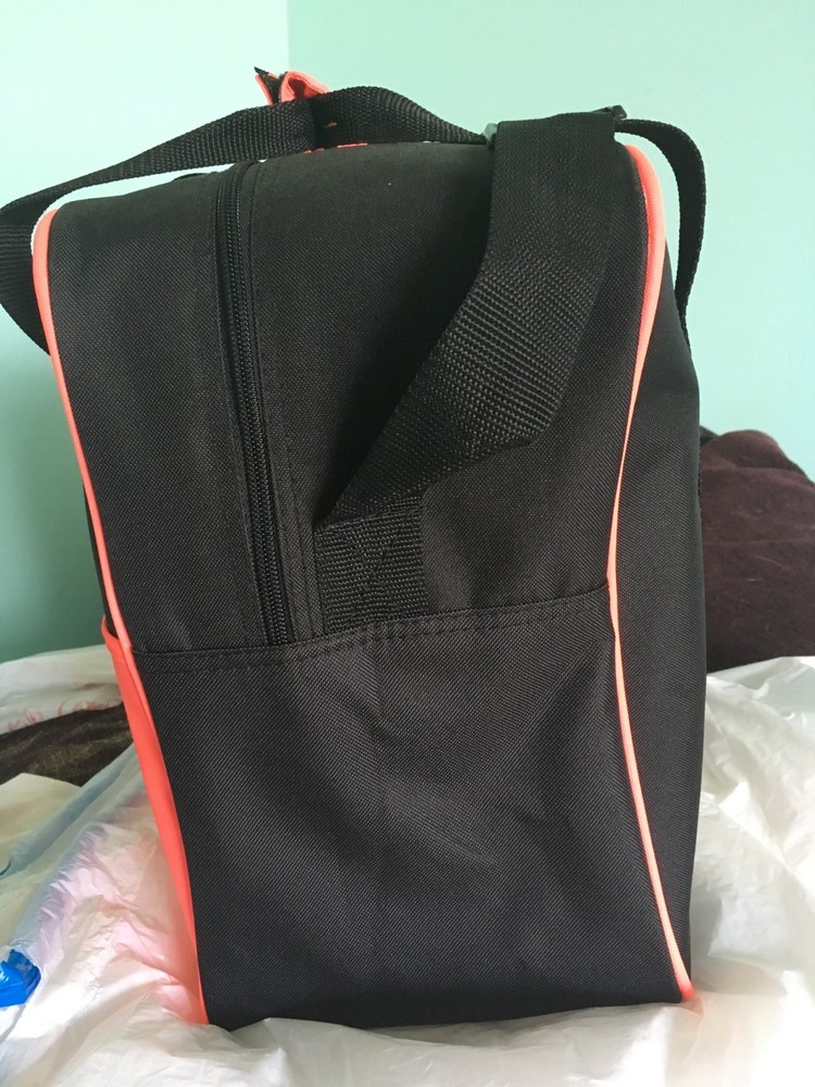 Linds Basic single ball bowling bag, black and coral, adjustable shoulder strap