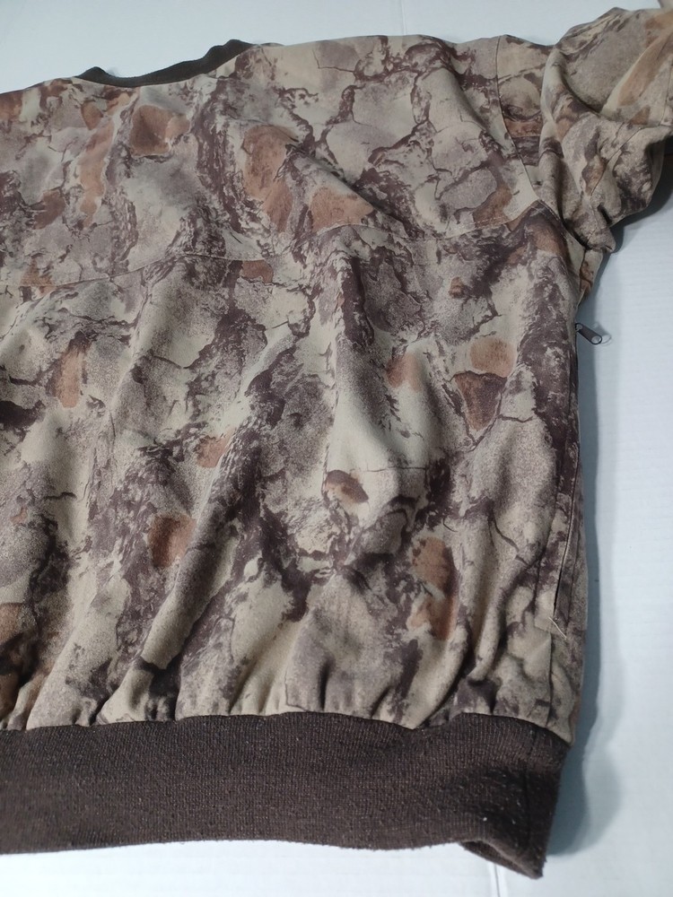NATURAL GEAR CAMO PULLOVER LINED ZIPPERED POCKETS PADDED SHOULDERS - Size XL