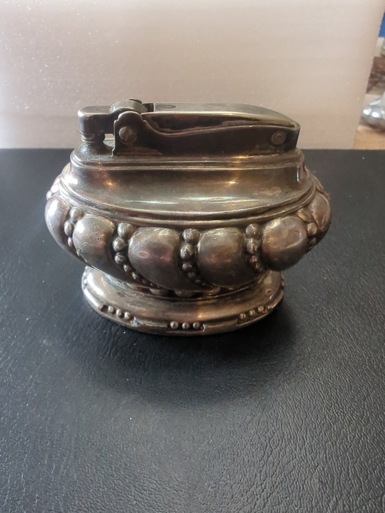 Vintage New Ronson Crown Table Lighter