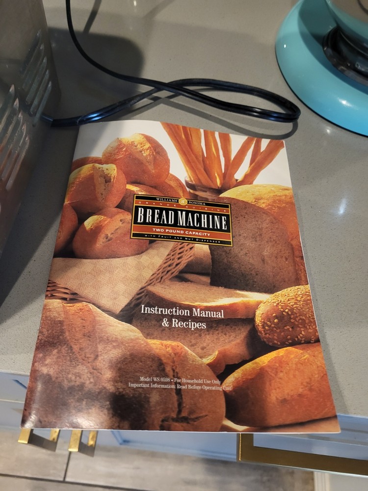 Williams-Sonoma Automatic Bread Maker~WS0401~For Charity