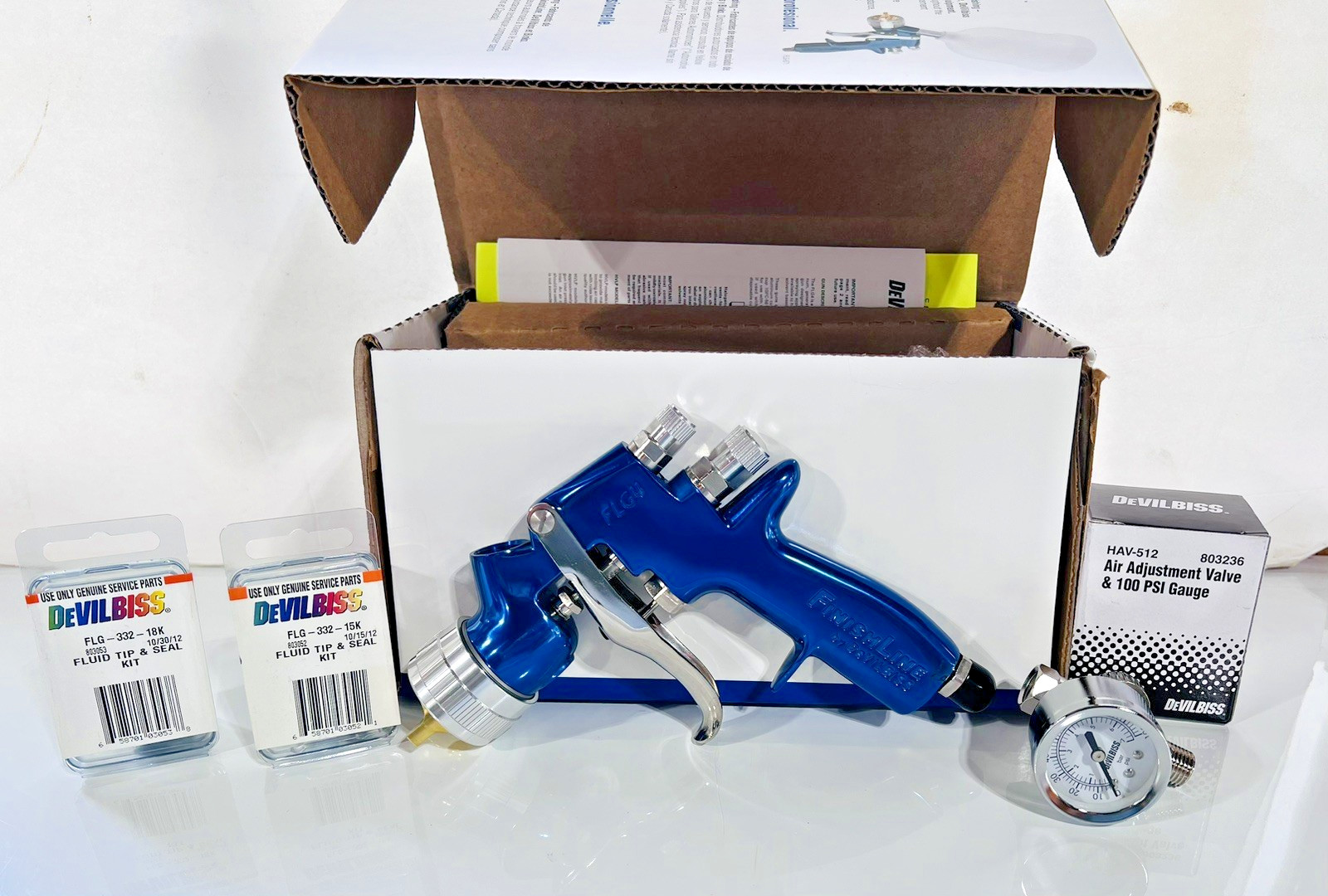 DeVilbiss FinishLine FLG-4 HVLP Gravity Spray Gun with 3 Fluid Tips & AiR Gauge