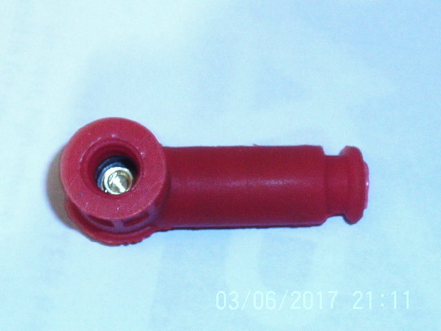 SPARK PLUG CAP SUITABLE FOR 7mm HT lead.x 1