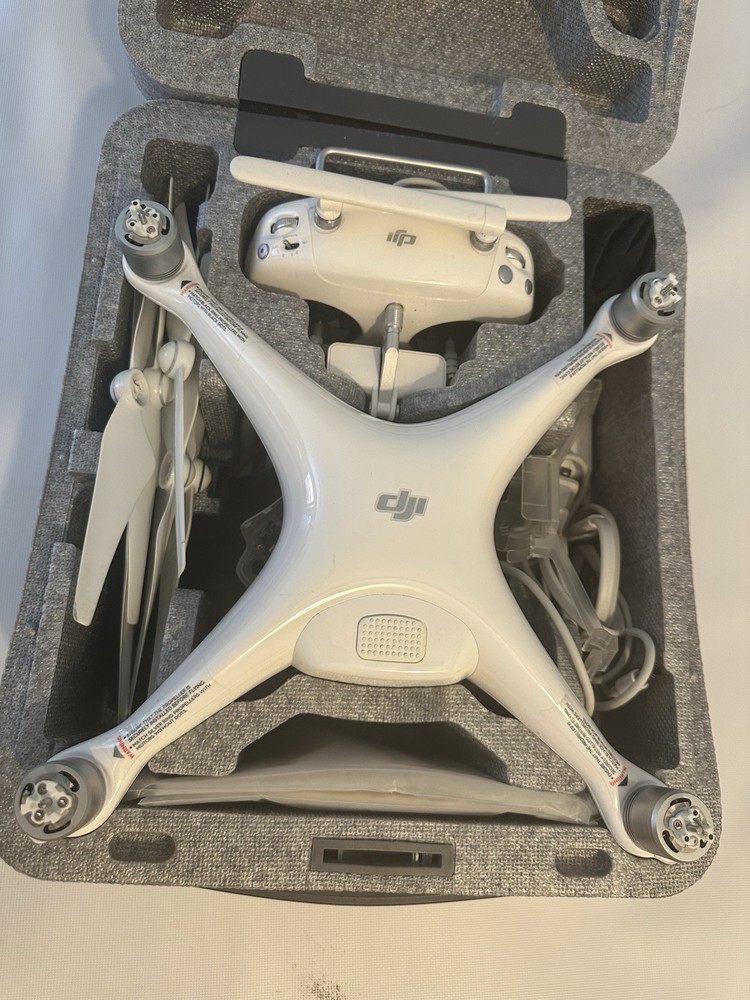 DJI Phantom 4 Drone - White (PHANTOM4)