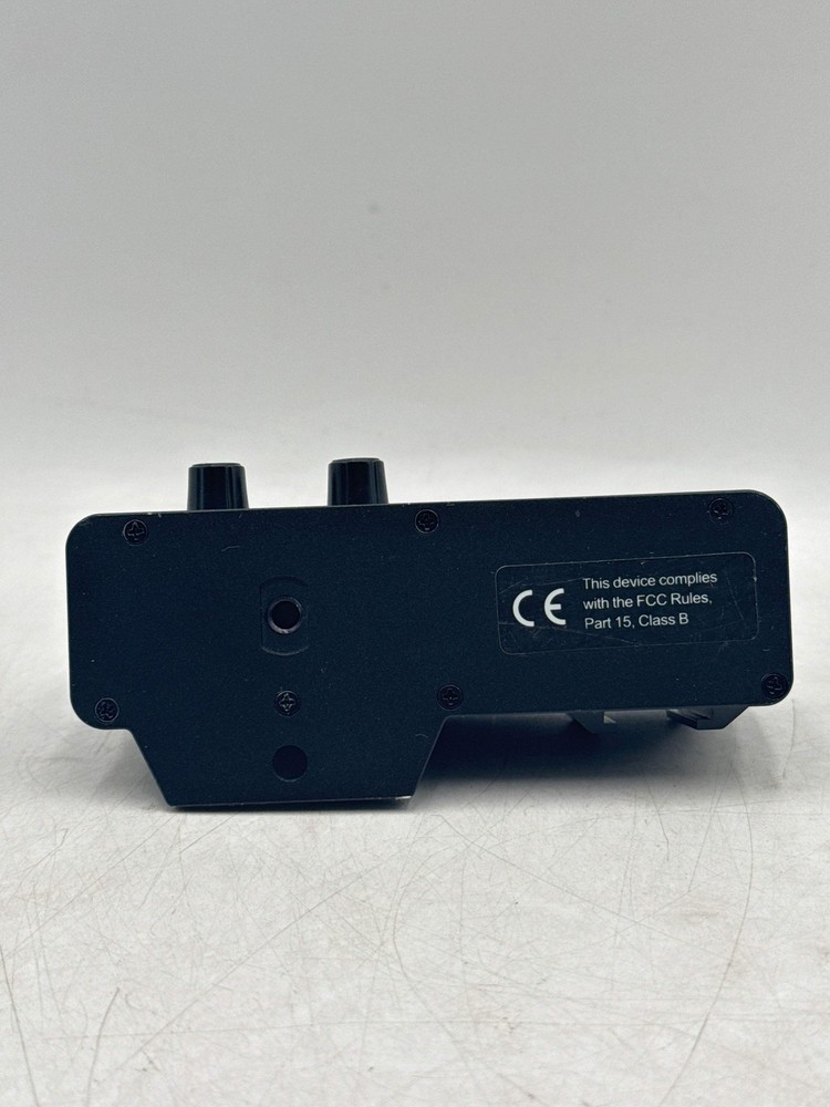 Beachtek DXA-POCKET Compact Audio Adapter - Black