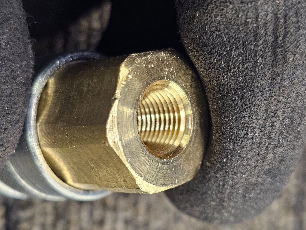 Dixon 0.35" NPT Brass Quick Coupling, Socket Connector