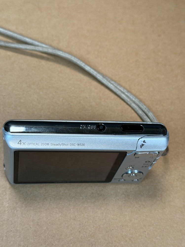 Sony Cybershot DSC-W530 Digital Compact Camera Works READ!