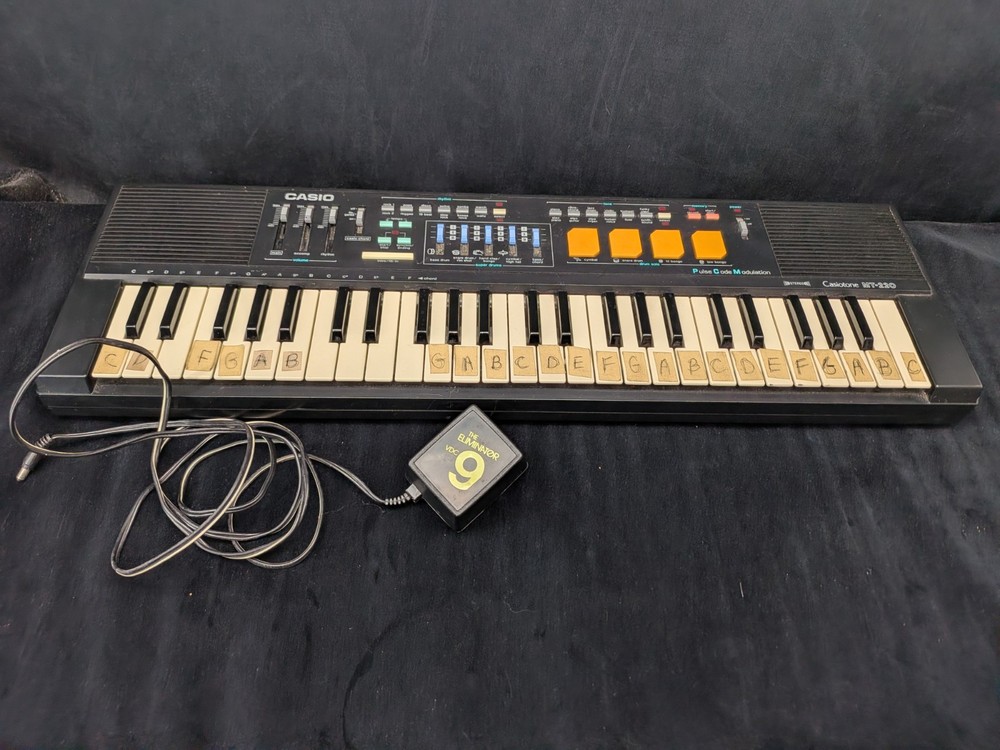Casio Casiotone MT-220 Keyboard Electronic Piano Synth - Tested Working