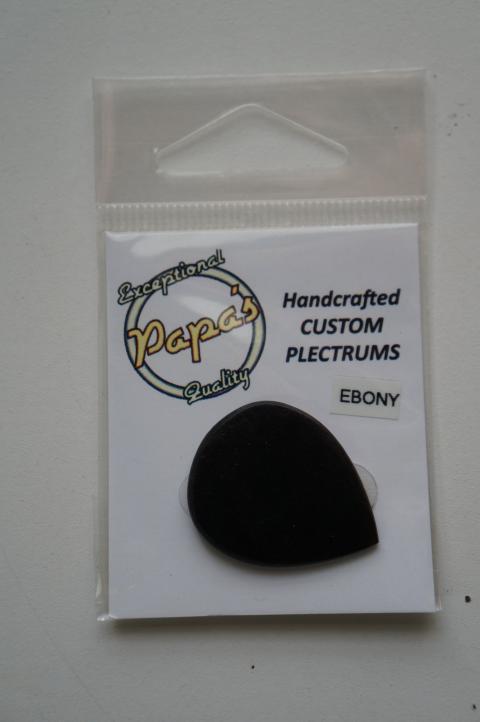 Papas Organic Ebony Guitar Pick
