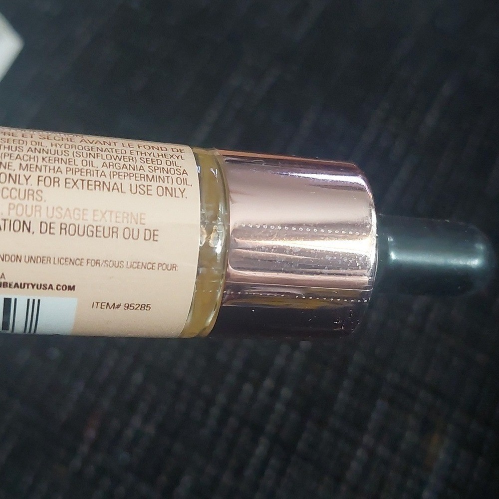 new makeup revolution baking oil