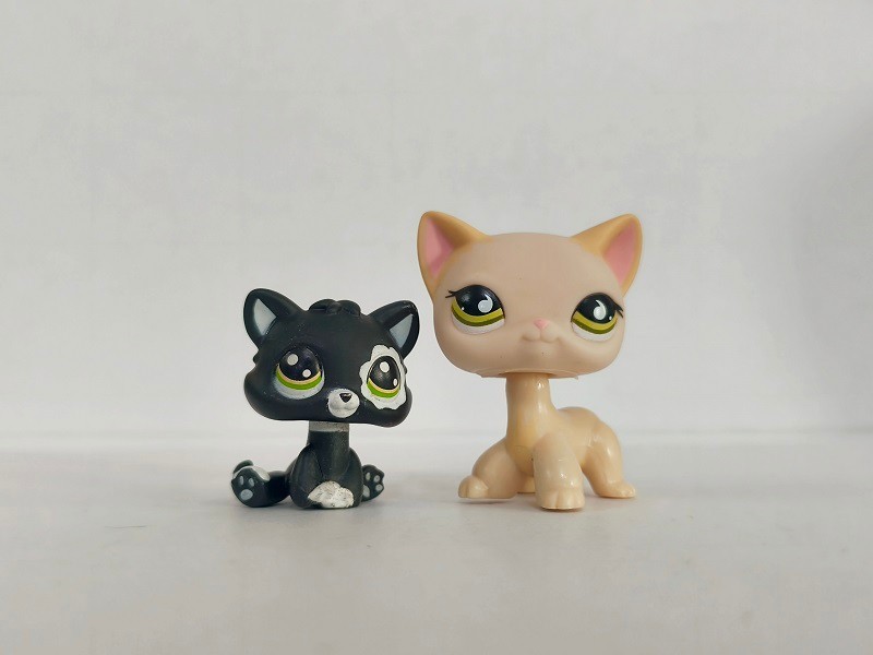 2pcs/lot Littlest Pet Shop LPS Black Kitten and Yellow Cat #733 Figure Toys