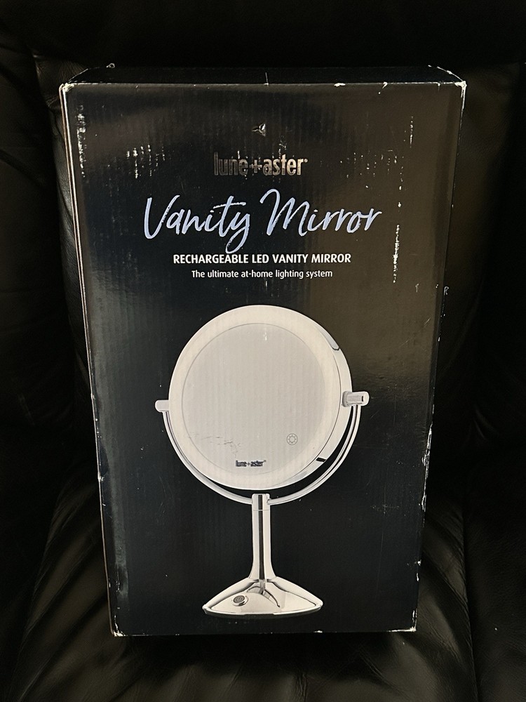 Lune + Aster Vanity Mirror Rechargeable LED Vanity Mirror Lightning System