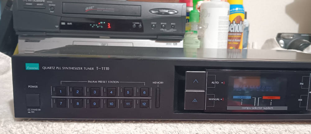 Sansui T-1110 Stereo Tuner