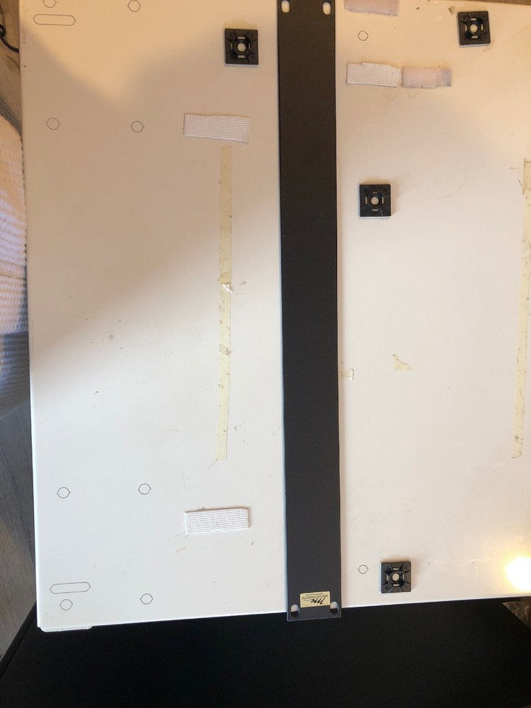 Mid-Atlantic 1RU 19” Solid Rack Spacers