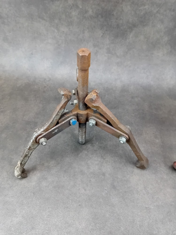 3 Bearing Pullers