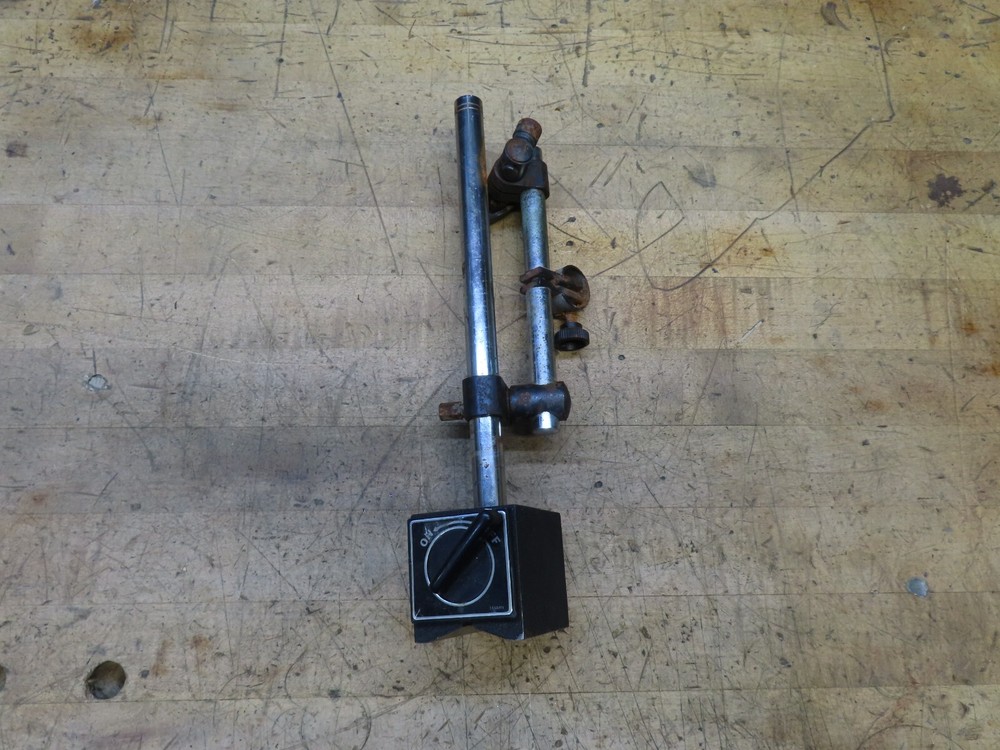 Taiwan on/off magnetic indicator base & fine adjust rods (@D63)