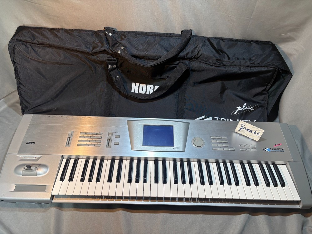 KORG TRINITY Plus 61-Key Keyboard Synthesizer with soft case