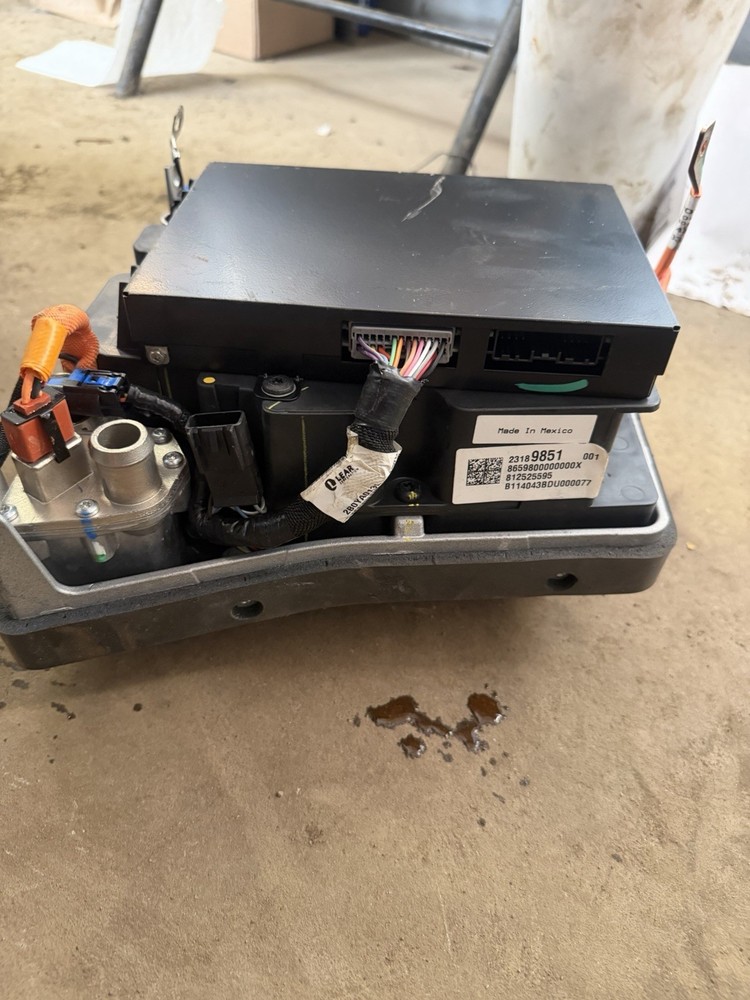 2011-2015 Chevy Volt Main Battery Controller Relay Unit Gen1