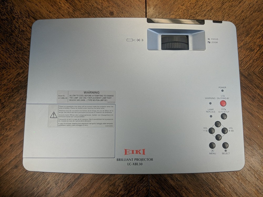 EIKI LC-XBL30 Brilliant Projector