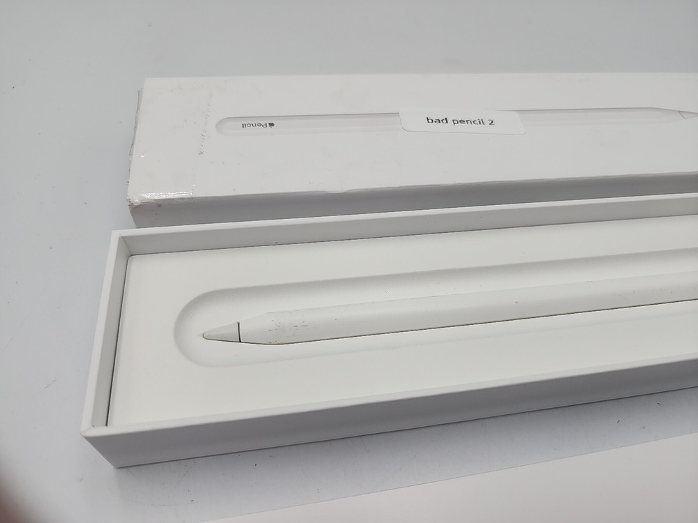 Broken Apple Pencil 2nd Generation A2051 READ - WON'T CHARGE