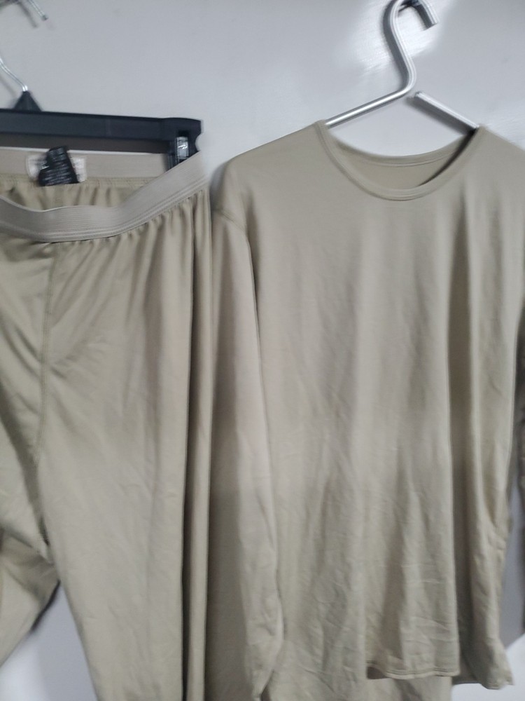 Medium Regular level 1 Silk Thermal Tan Pants & Top Set Sand Tan