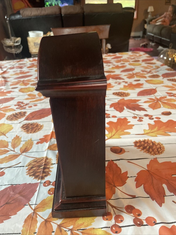 NICE BROWN BRONZE COLORED DESK/MANTEL CLOCK - TESTED