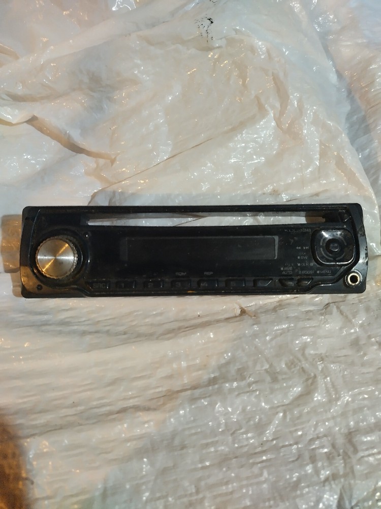 Kenwood KDC 138 Faceplate