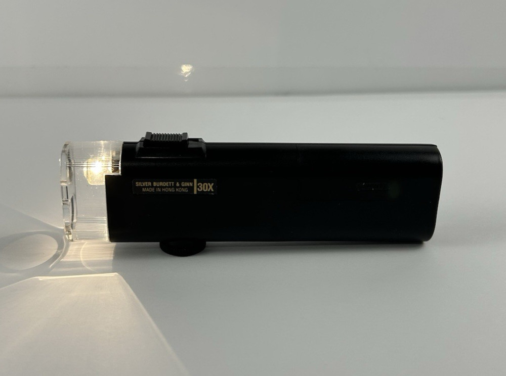 Silver Burdett & Ginn Illuminated Handheld 30X Microscope Working Condition