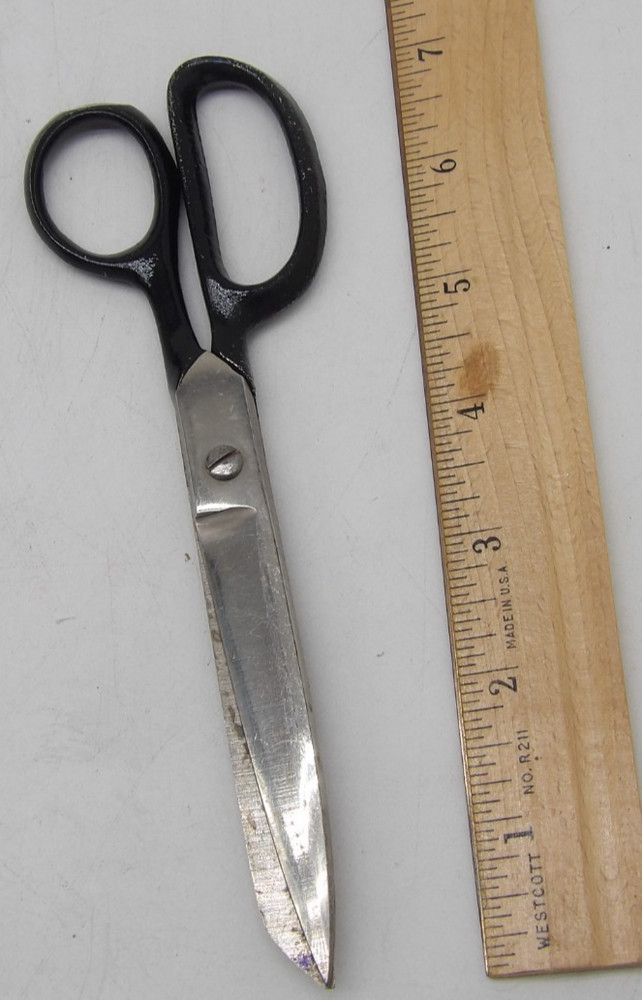 Vintage Shears Scissors Crafts Sewing 7"