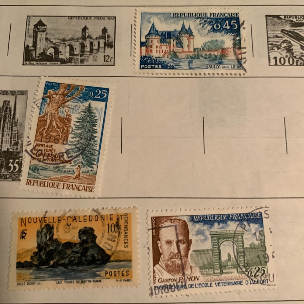 Pioneer Stamp Collecting Book With Stamps Copyright 1960 H. E. Harris