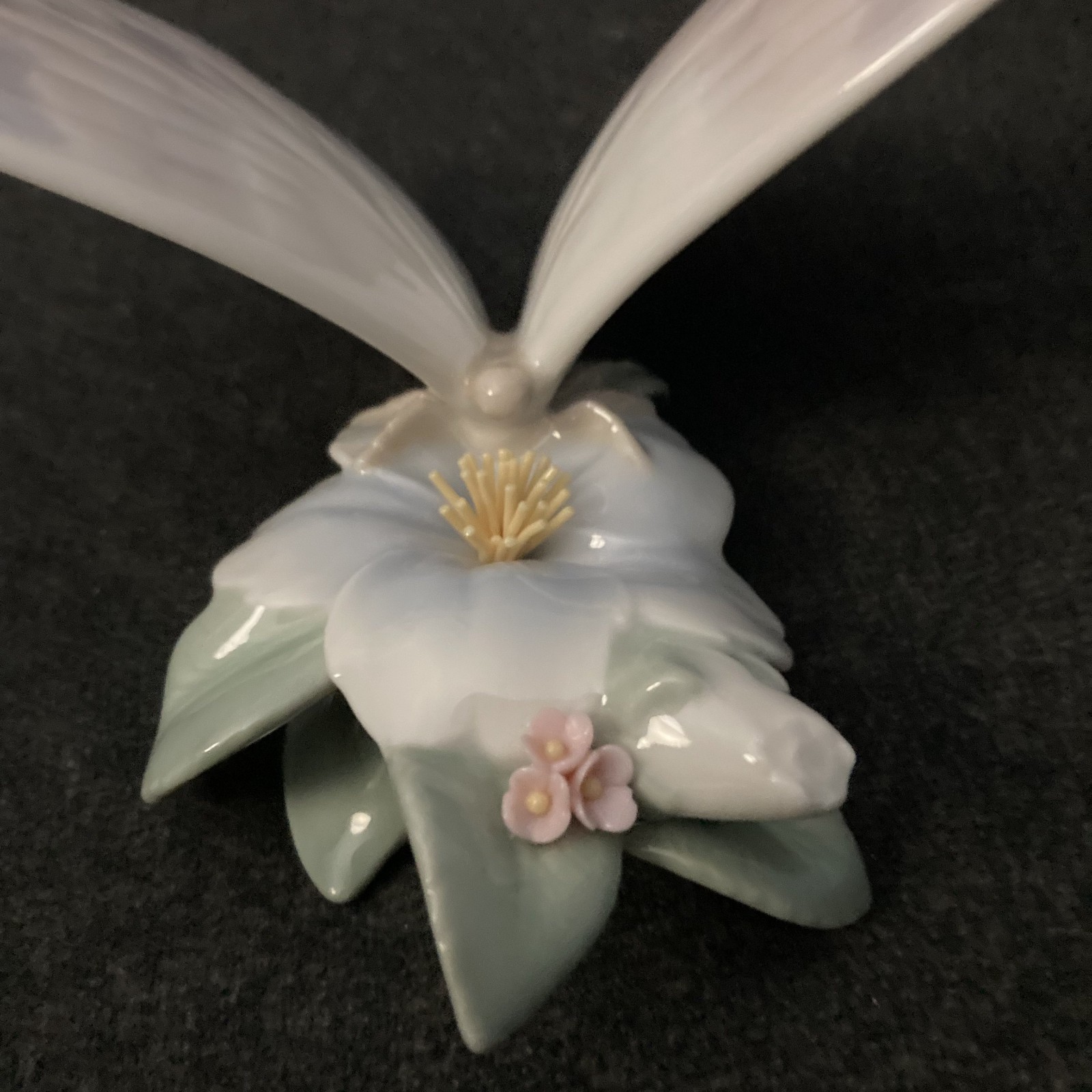 LLADRO Butterfly Figurine #06330 "Refreshing Pause" New in Box