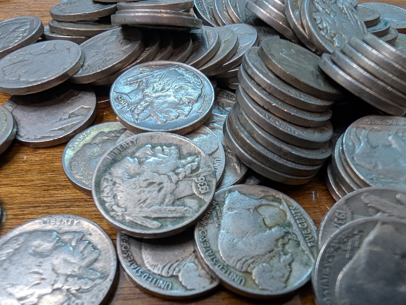 100 Buffalo Nickels - WITH DATES - Common US Nickel Coins