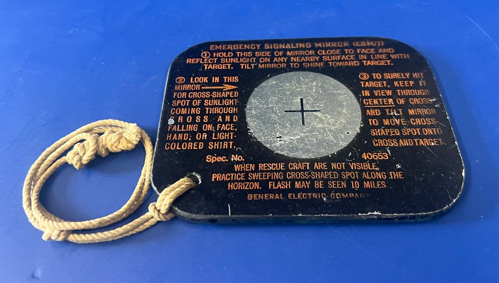 USAAF ESM/1 EMERGENCY SIGNAL MIRROR W/LANYARD