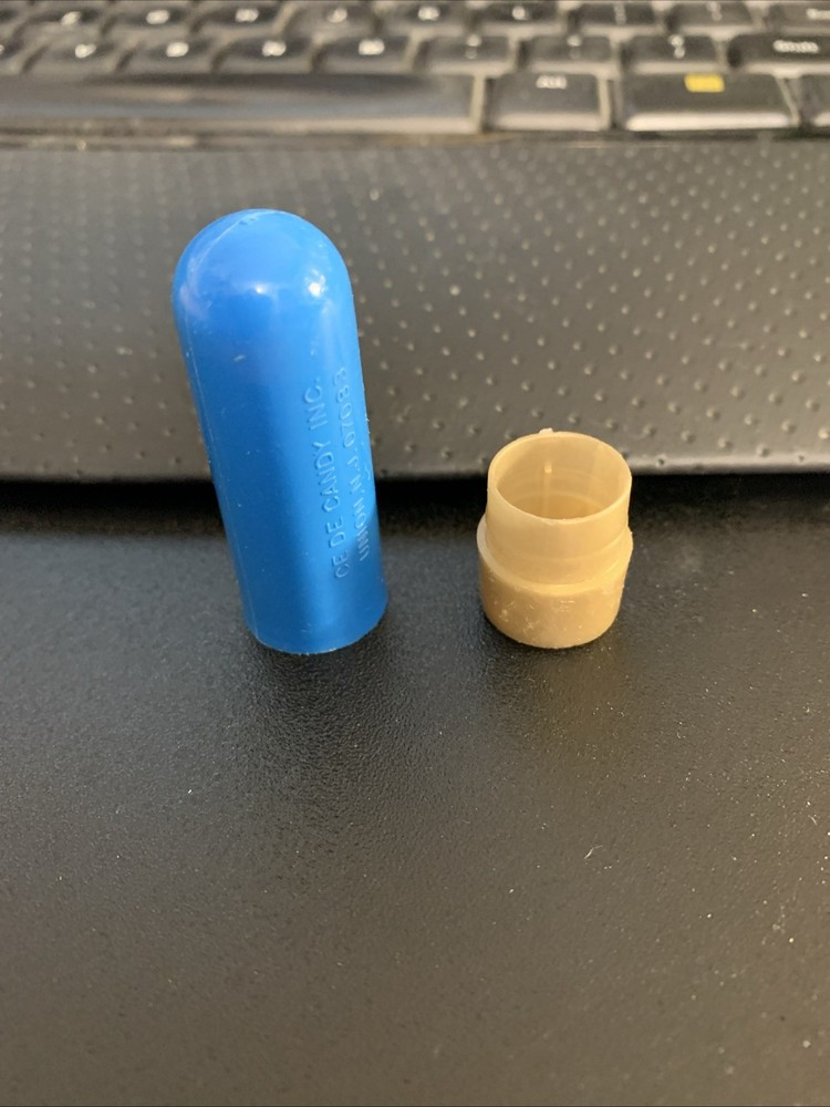 Vintage: 1981: CeDe CANDY LIPSTICK Plastic Container: 2.25” : BLUE