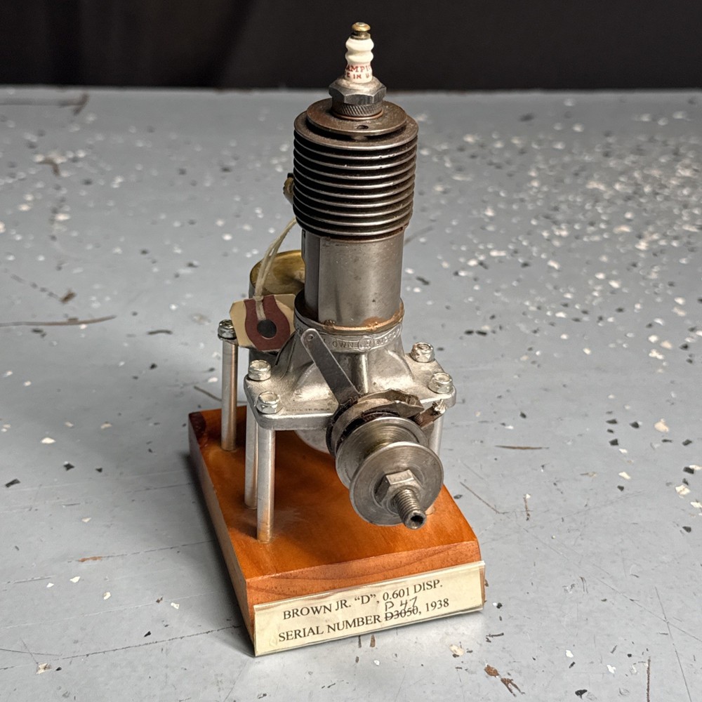 1938 Brown Jr. "D" 0.601 RC Airplane Engine
