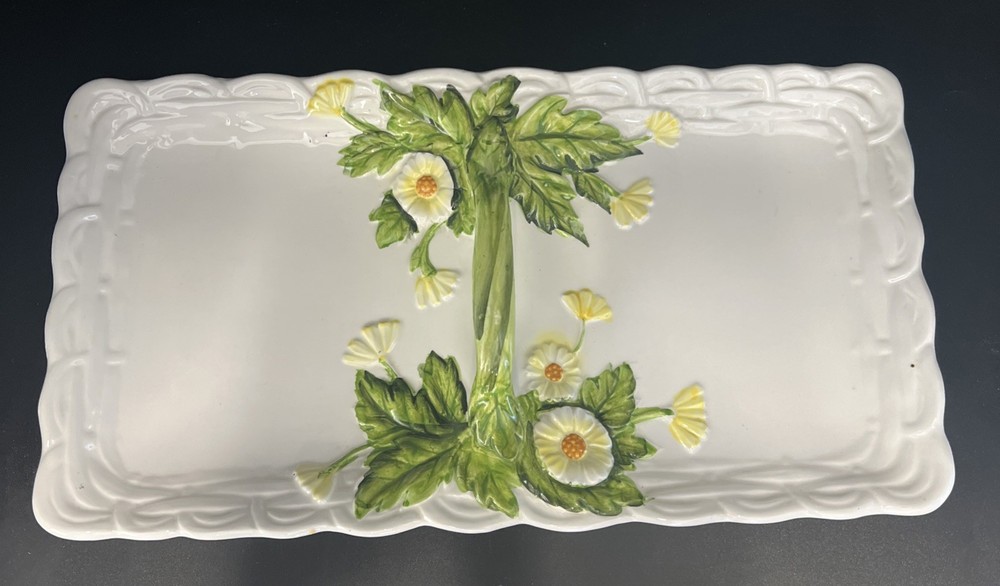 VTG Geo Z Lefton Rectangular Dish Tray with Handle Flowers