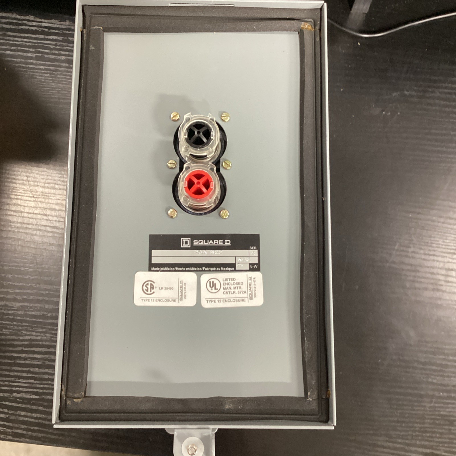 Square D 2510MBA2 AC Manual Starter Series C NEW