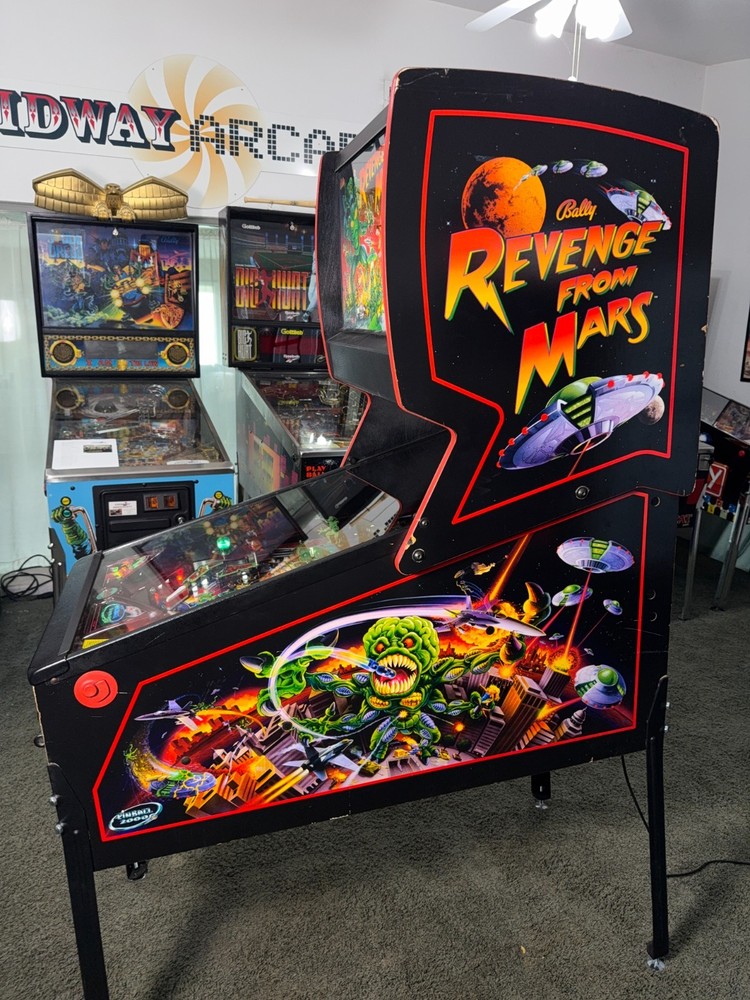 Revenge From Mars Pinball Machine