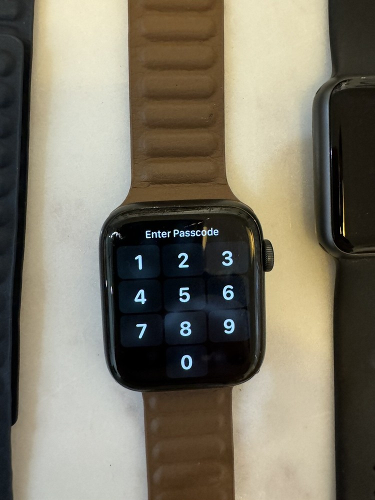 Apple Watch 6 And 1 Bundle