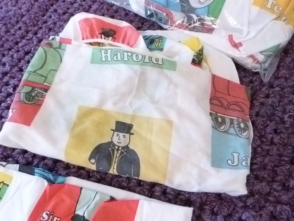 1992 Thomas Tank Engine Twin Bed Set Comforter, Fitted & Flat Sheet, Bed Skirt