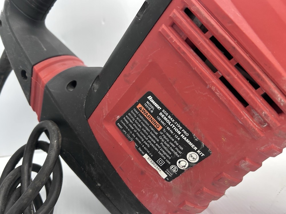 Bauer 1631E-B 12.5A SDS Max Type Pro Demolition Hammer Kit