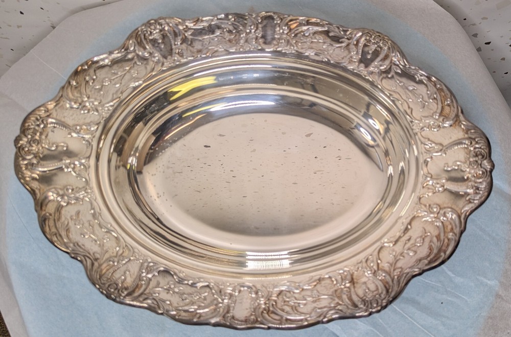 Vintage Grand Victorian By Wallace 1651 Small Deep Vegetable Platter