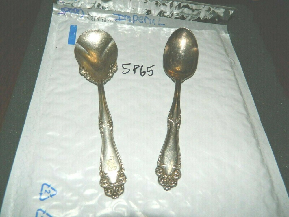*HOLMES AND EDWARDS Silverplate "IMPERIAL" SUGAR AND TEASPOON